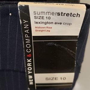 NWT NY & COMPANY PINSTRIPED CUFFED CAPRI (10)